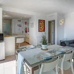 Balmins White By Hello Homes Appartement Sitges