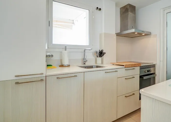 Balmins White By Hello Homes Сиджес