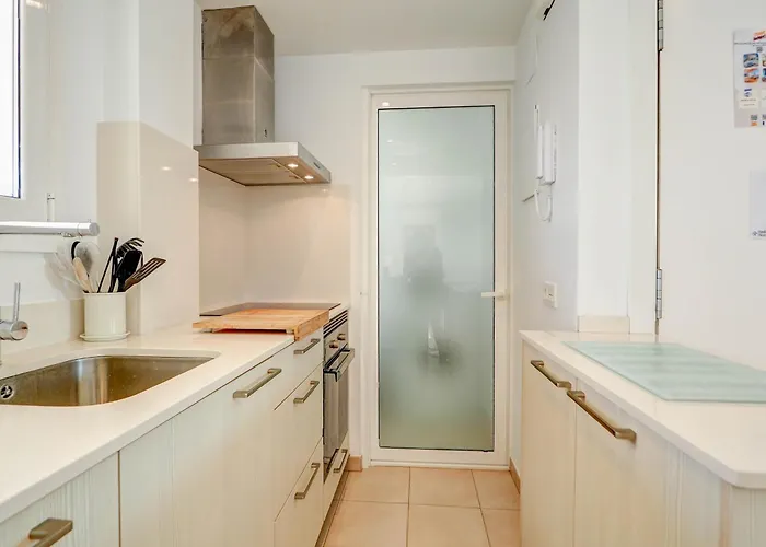 Appartement Balmins White By Hello Homes