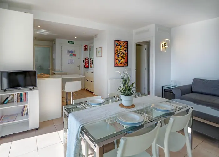 Balmins White By Hello Homes Appartement Sitges
