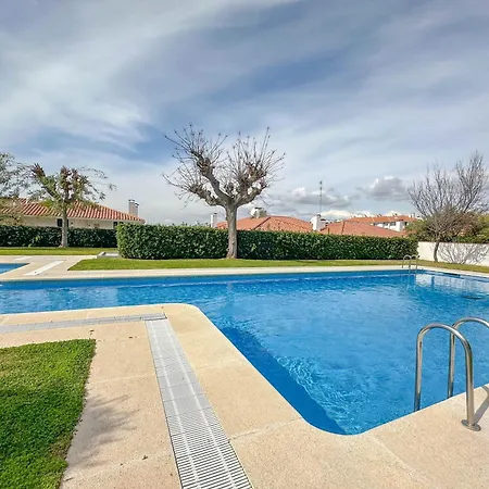 Balmins White By Hello Homes سيدجيس