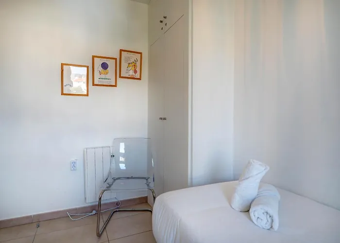 Balmins White By Hello Homes