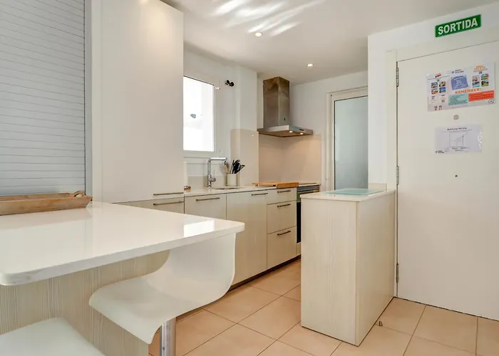 Balmins White By Hello Homes